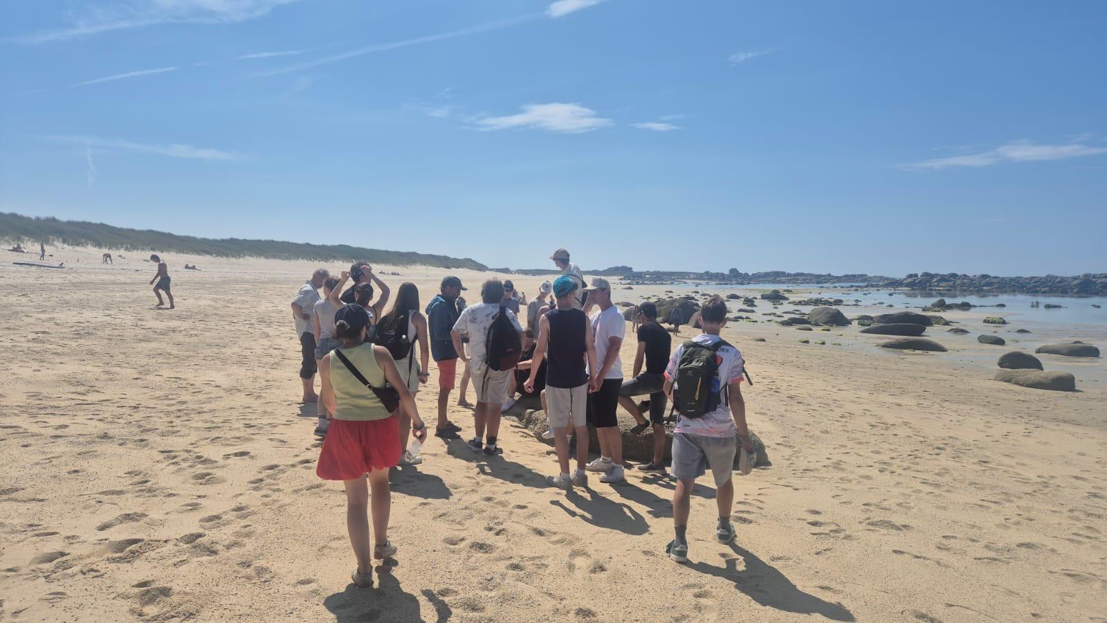 Les jeunes français et allemands sur la « Côte des Légendes » en Bretagne